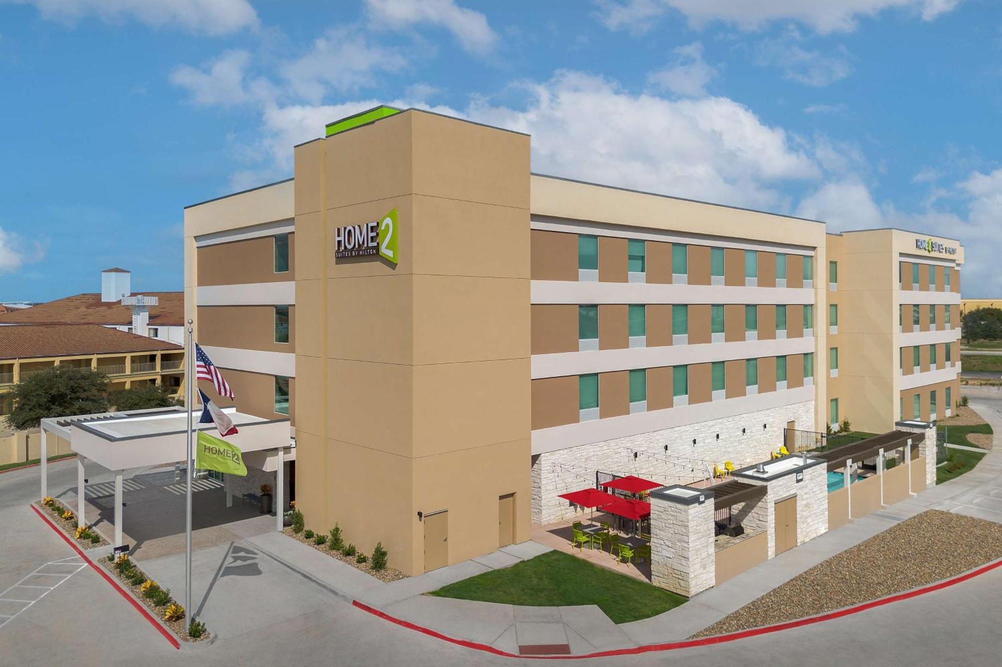 Home2 Suites By Hilton Laredo North Exterior photo